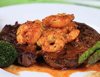 Steak and shrimp with fresh veggies
